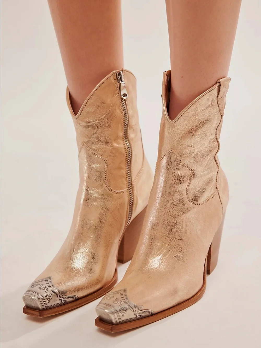 NWT FREE PEOPLE Braydon Western Boots!